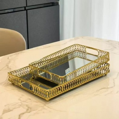 TRAY